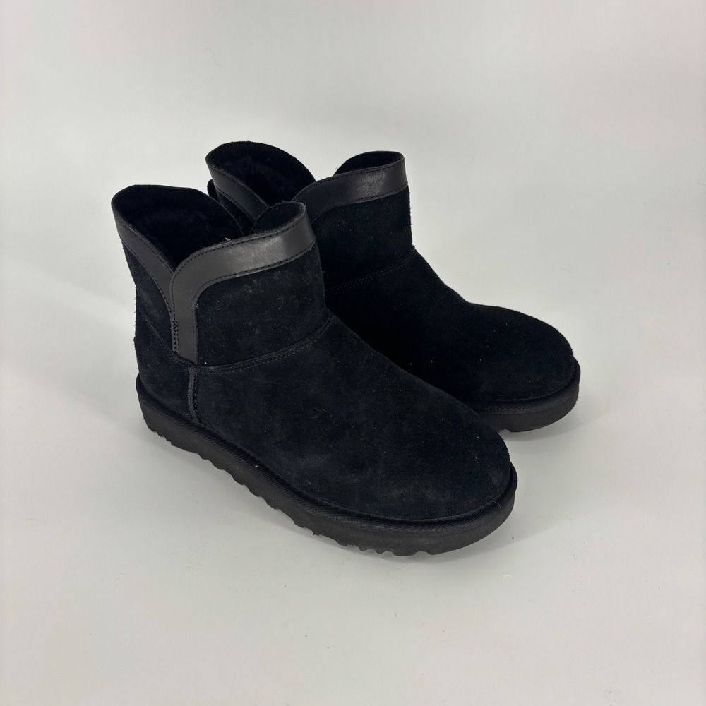 UGG Classic Mini Lunara Ankle Boot Black Women Size 5 Suede Leather Trim Pull-On